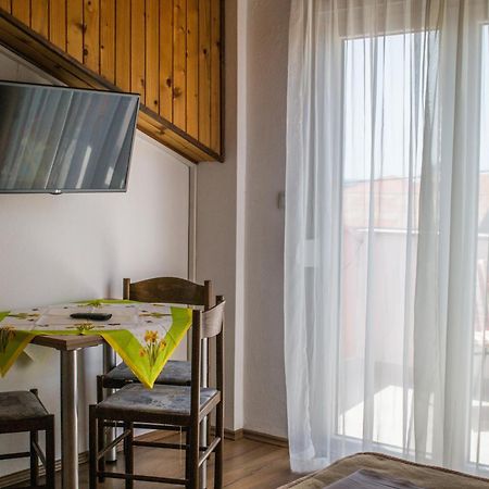 Javoran Zvonko Banjol 690A Apartamento Exterior foto