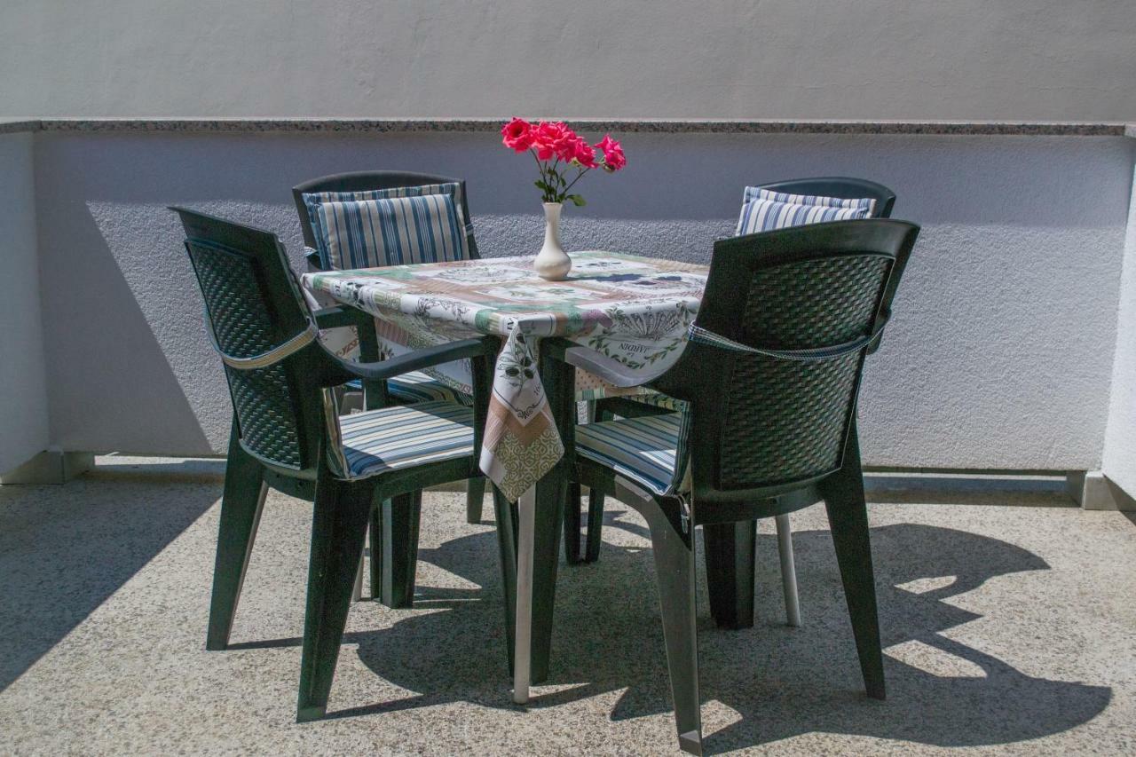 Javoran Zvonko Banjol 690A Apartamento Exterior foto